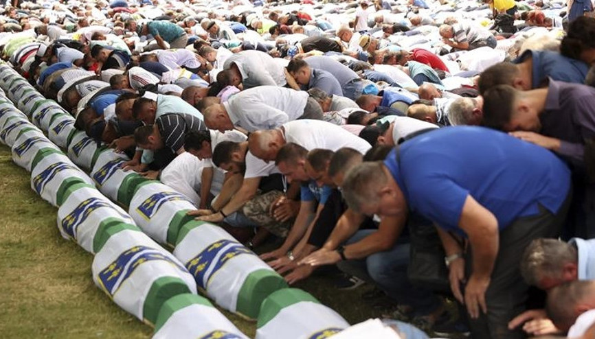 Srebrenitsa soykırımının üzerinden tam 27 yıl geçti...