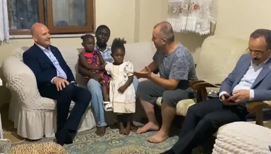 Irkçı saldırıya uğrayan Senegalli aile: Bakan yanımıza kadar geldi çok mutlu oldum