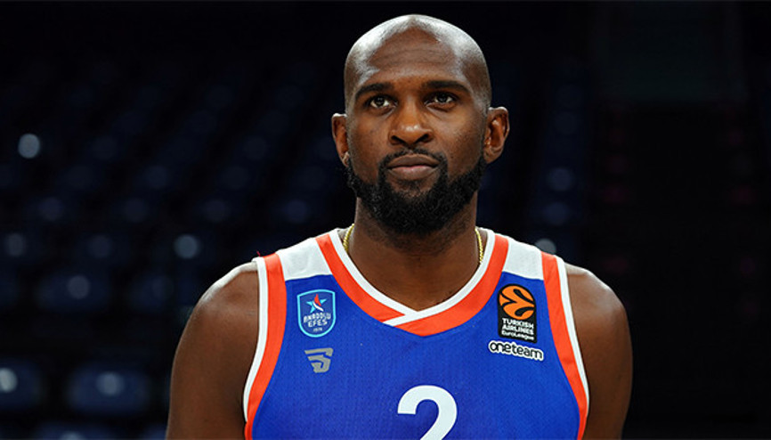 Anadolu Efes Chris Singletona veda etti