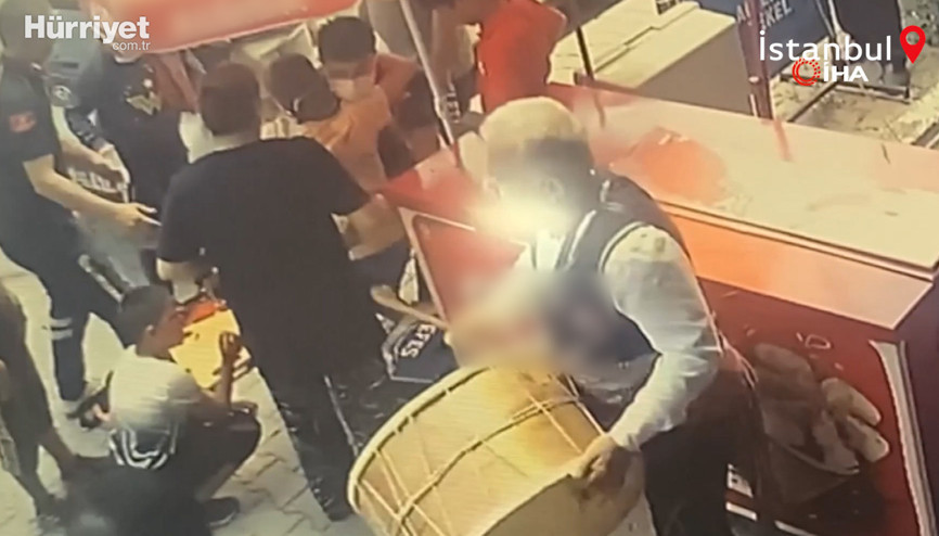 Bir yanda davullu gelin karşılama, diğer yanda yaralı çocuğa müdahale