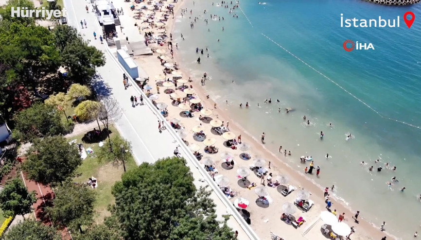 İstanbul’da termometreler 30 dereceyi gördü, Caddebostan plajı doldu taştı