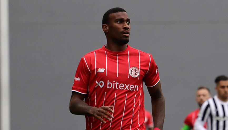 Antalyaspor’da Haji Wright, 3+1 yıllık sözleşmeye imza atacak
