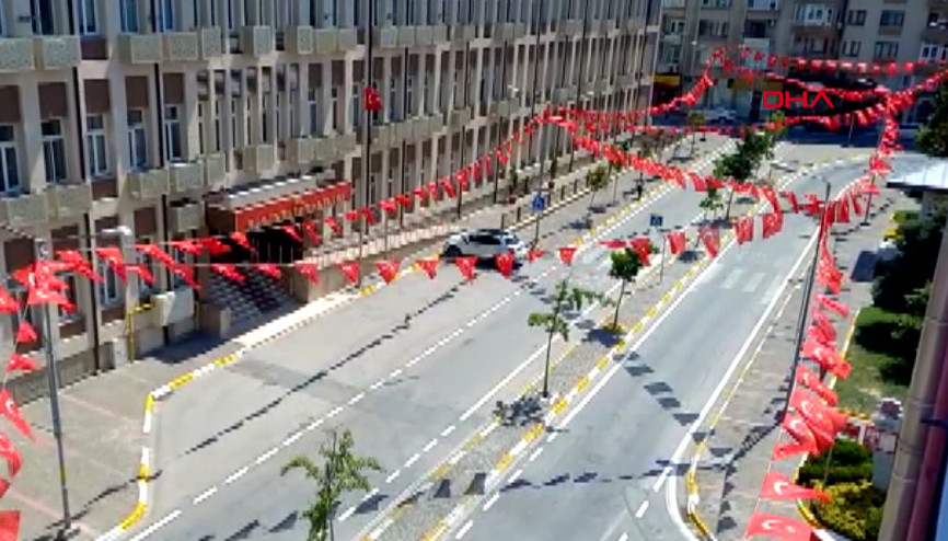 Manisada deprem Korkudan dışarı kaçtık