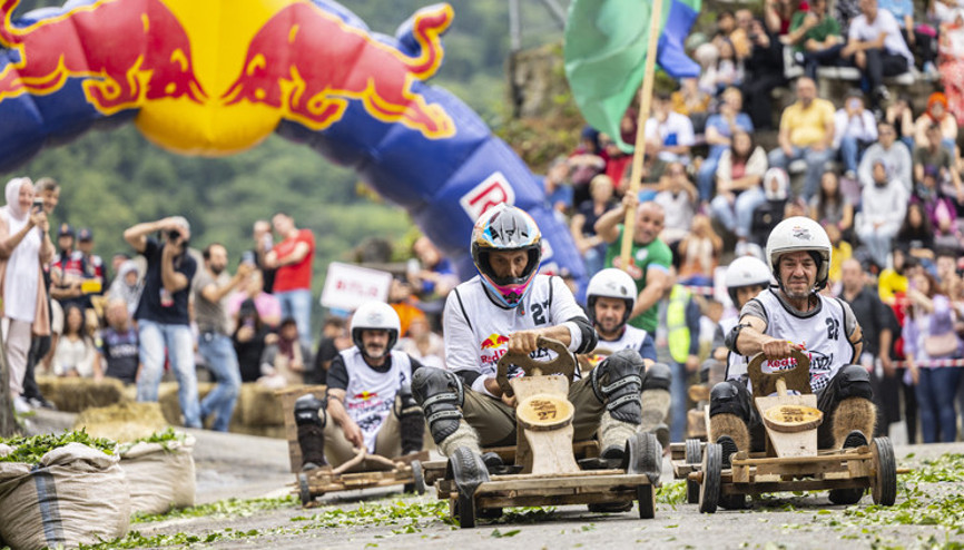 Tahta arabaların yarışı Red Bull Formulaz Ardeşen’de fırtına gibi esti