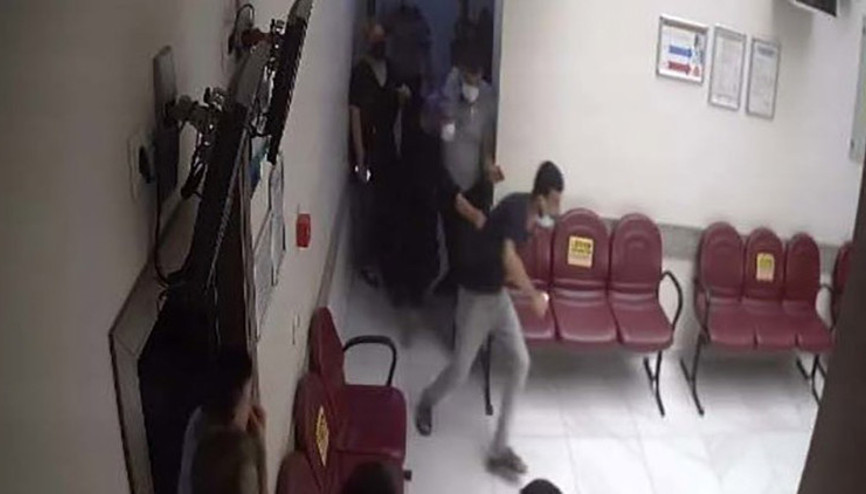 Tedaviyi beğenmedi, diş hekimini darp etti Tedaviyi beğenmedi, diş hekimini darp etti