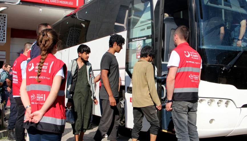 Haziran ayında, 16 bin 719 düzensiz göçmen sınır dışı edildi