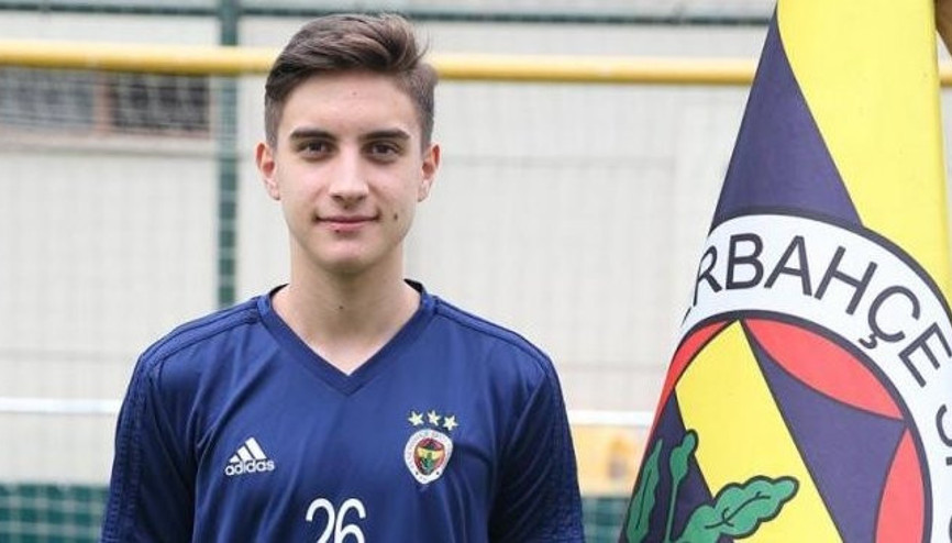 Fenerbahçenin genç stoperi Ahmet Buğra, Zonguldak Kömürspora transfer oldu