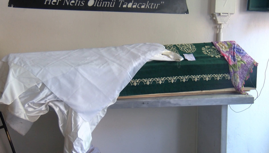 Pınar Damar gelinlikle son yolculuğuna uğurlandı