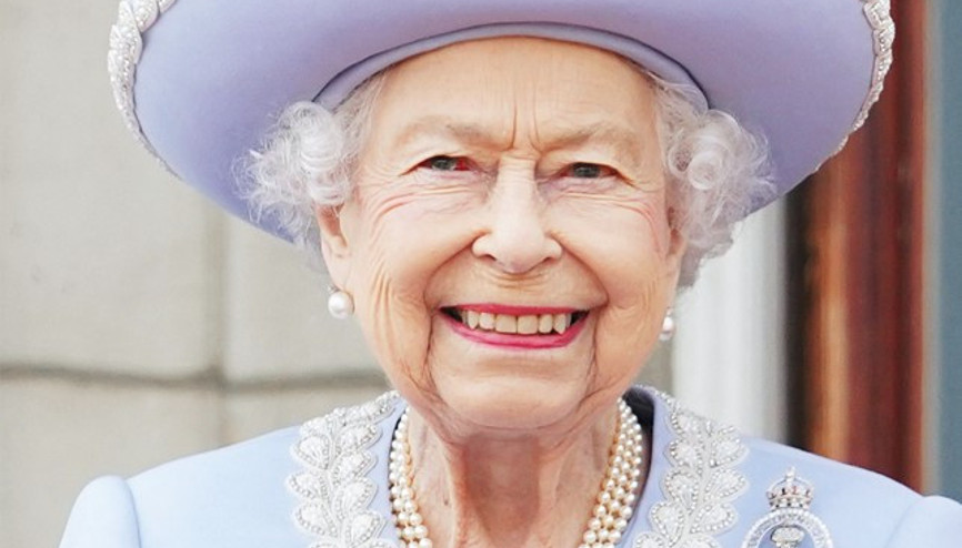 Platin Jübile mücevherleri