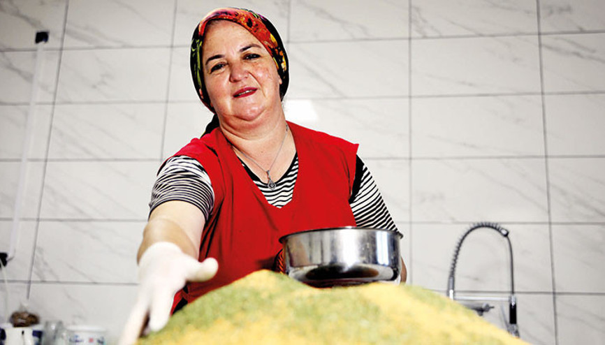 MIT doktorası yapan kızını ‘tarhana’yla okutuyor