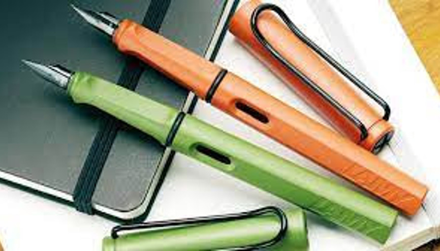 Kalem Lekesi Nasıl Çıkar Koltuktan, Gömlekten Ve Pantolondan Kalem Lekesi Nasıl Temizlenir