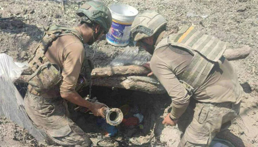 Pençe- Kilit bölgesinde çok sayıda silah ve mühimmat ele geçirildi