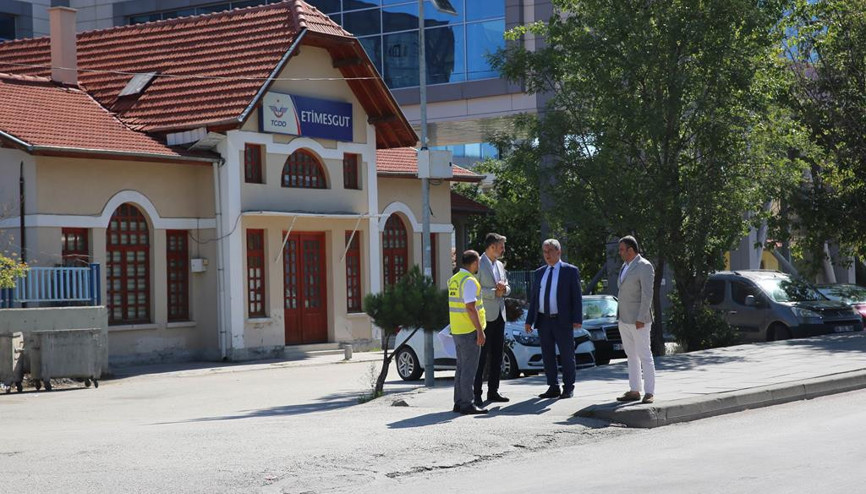 İstasyon Caddesi’nde sıra altyapıya geldi