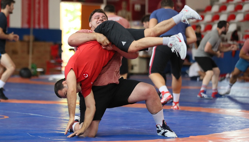Rıza Kayaalp ile Federasyon Başkanı Eroğlu antrenman yaptı