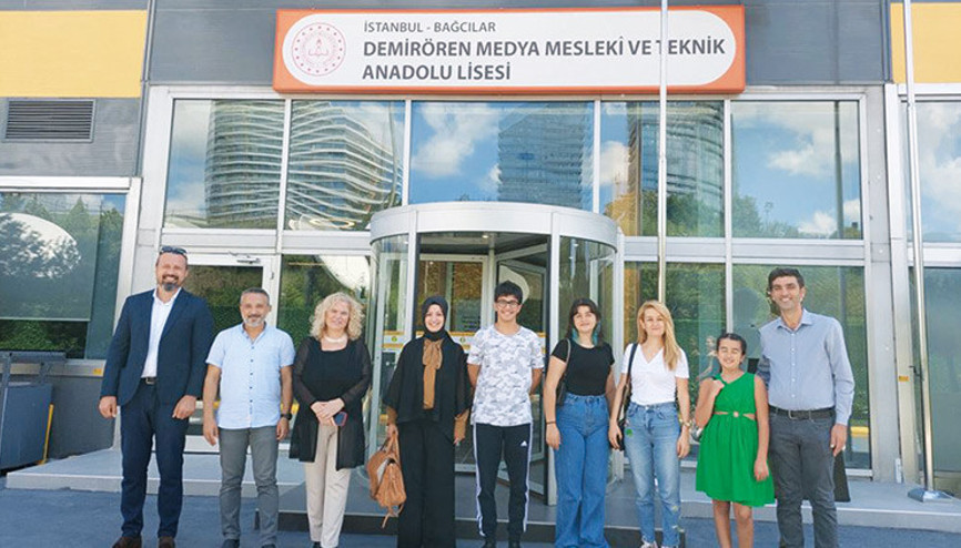 Şampiyonlar liselerini gezdi: Demirören MTAL ilk öğrencilerini kabul etti