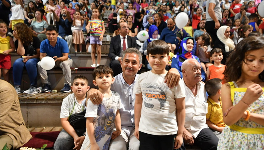 Yaz hediyesi çocuk şenliği