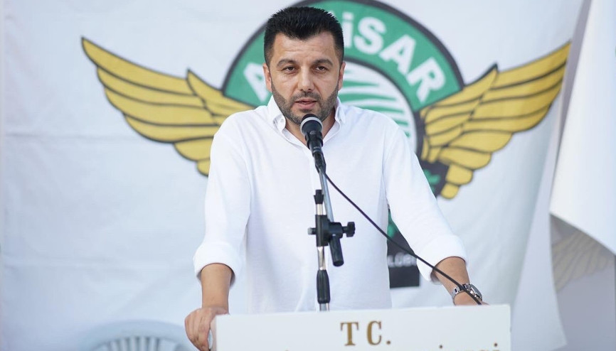 Akhisarspor’da Evren Özbey tekrar koltukta Sürpriz seçim...