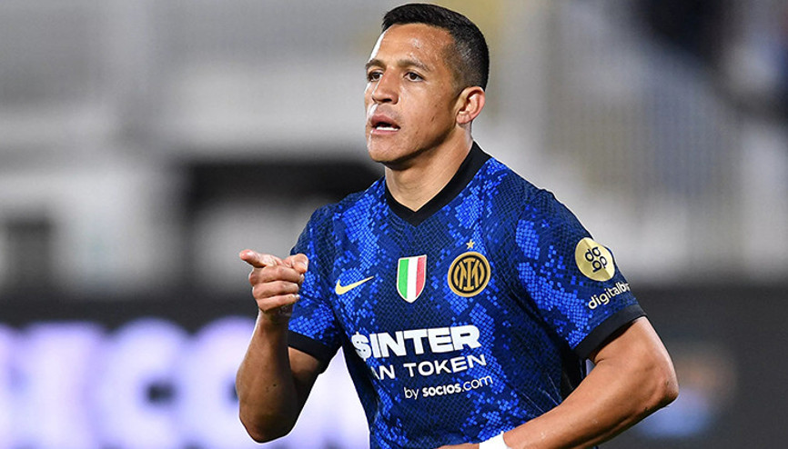 Galatasaraya Alexis Sanchezden kötü haber Arda Turan da ikna için gitmişti...