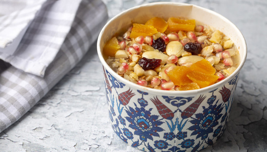 AŞURE TARİFİ VE MALZEMELERİ: Aşure nasıl yapılır İşte aşure yapılışı