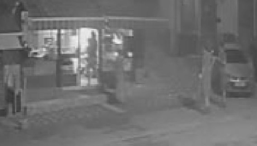 Boluda korkunç olay Cinsel saldırıdan kurtuldu, çıplak halde esnafa sığındı