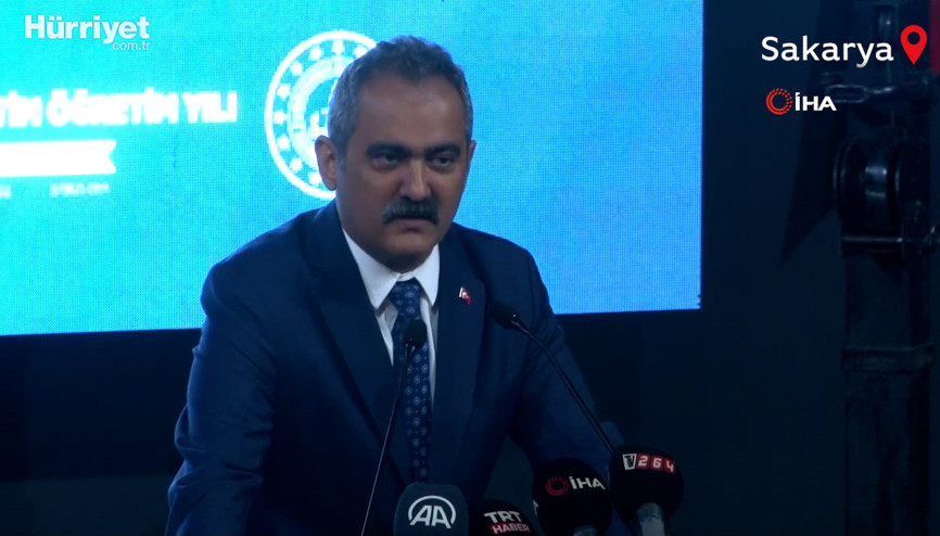 Bakan Özerden Uzman ve Başöğretmenlik sınavına ilişkin açıklama...