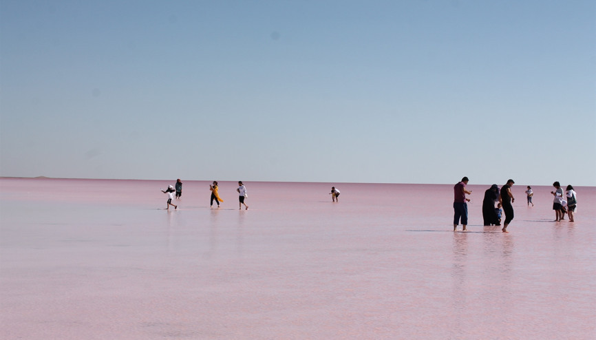 Tuz Gölünde şaşırtan görüntü Pembe renge döndü, nedeni ortaya çıktı