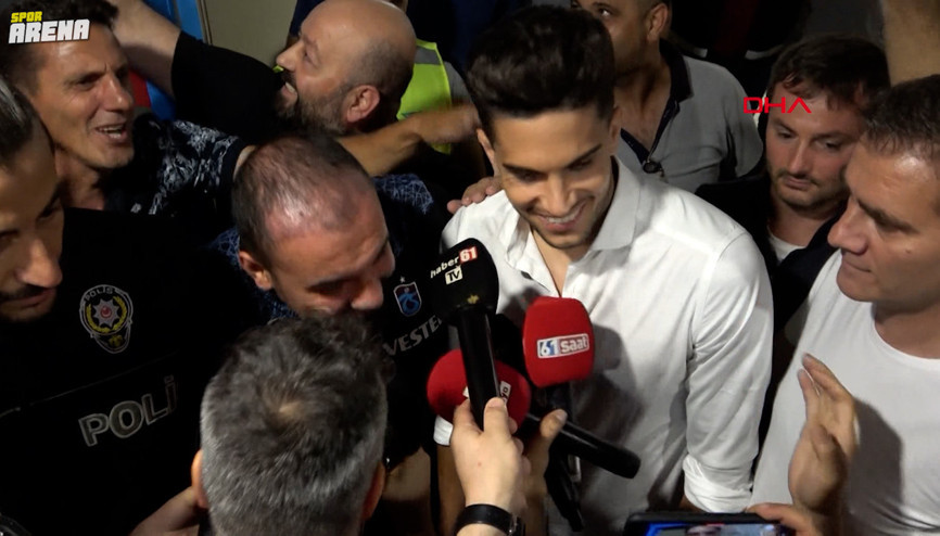 Trabzonsporun yeni transferi Bartraya coşkulu karşılama