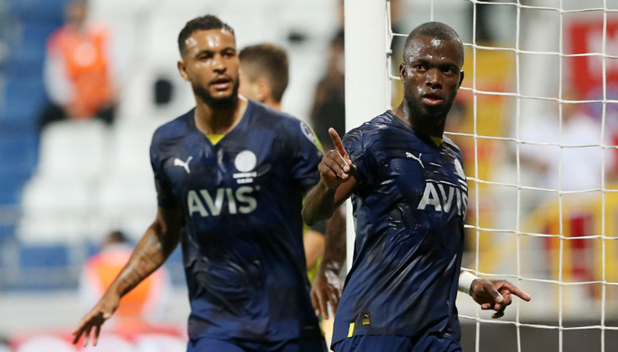 Fenerbahçede Enner Valencia kaldığı yerden Yeni transfer siftah yaptı, Ekvatorlu yıldız gol serisini tekrarladı Fenerbahçede Enner Valencia kaldığı yerden Yeni transfer siftah yaptı, Ekvatorlu yıldız gol serisini tekrarladı