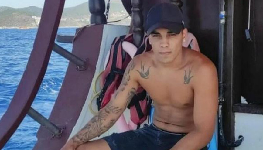 Tur teknesinde dehşet: Pervane ayağını kopardı