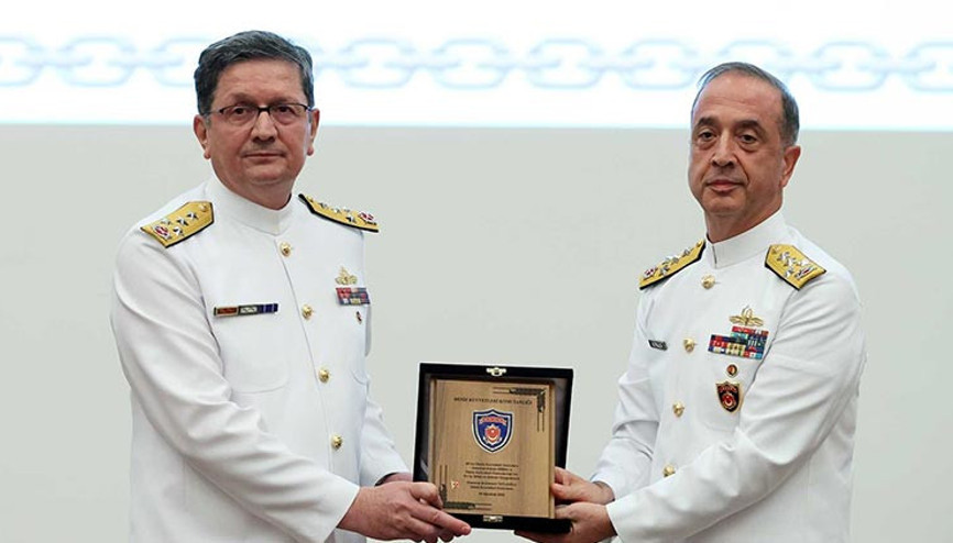 Deniz Kuvvetleri Komutanlığı’nda devir teslim töreni Deniz Kuvvetleri Komutanlığı’nda devir teslim töreni