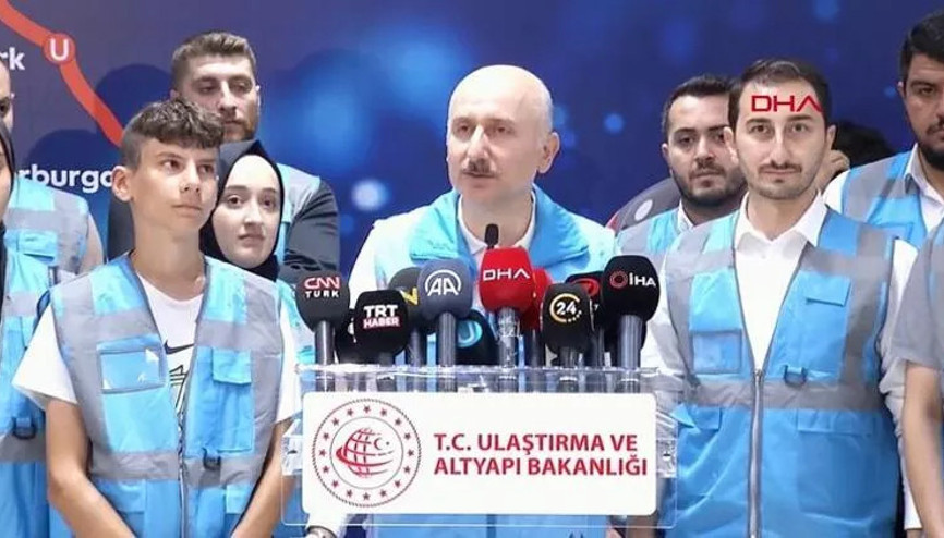 Bakan Adil Karaismailoğlu: Kasım ayında İstanbul Havalimanı metrosunu açıyoruz Bakan Adil Karaismailoğlu: Kasım ayında İstanbul Havalimanı metrosunu açıyoruz