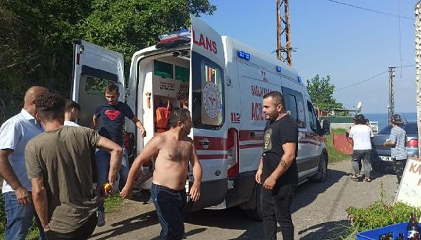 Denize kaçan topunu almak isterken kalp krizi geçirdi