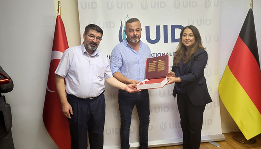 UID’den Hüseyin Ersoy’a ödül