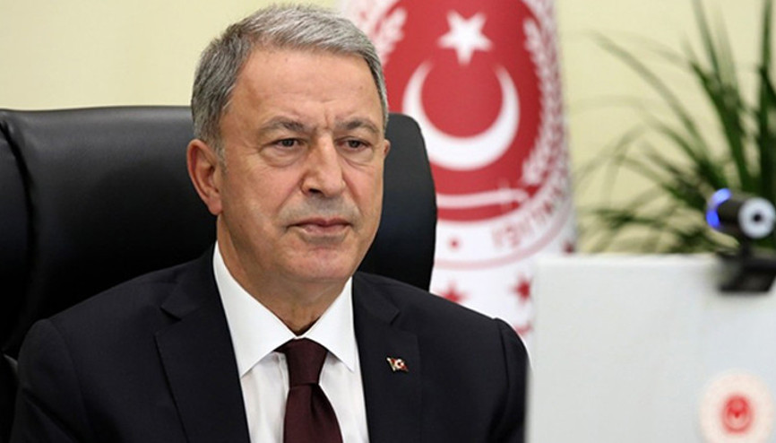 Bakan Akar, dost ve kardeş ülkelerin savunma bakanları ve yardımcıları ile görüştü