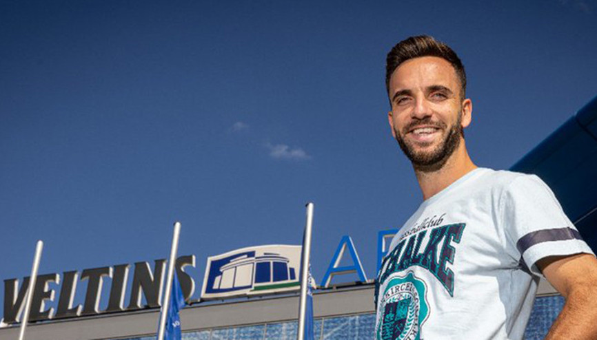 Son Dakika: Schalke 04ten Kenan Karaman sürprizi 3 yıllık imza...