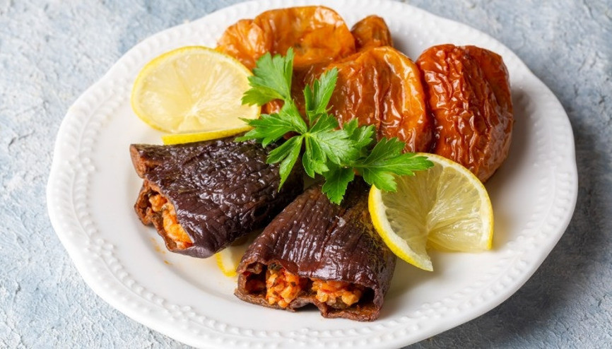 MasterChefte kuru dolma gecesi Kuru dolma nasıl yapılır, püf noktaları nelerdir Kuru biber, patlıcan dolması tarifi ve malzemeleri