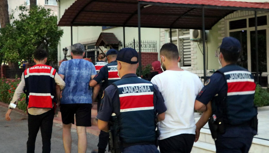 3 FETÖ şüphelisi, Sakız Adasına kaçmaya çalışırken yakalandı