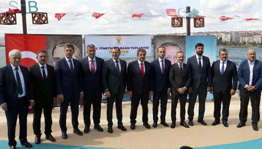 11 büyükşehrin AK Partili grup başkanvekilleri Tekirdağda bir araya geldi