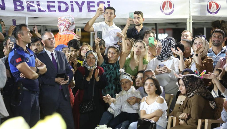 Toplu sünnet şöleni