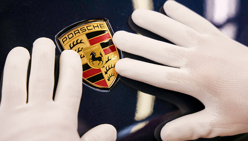 Dünya devi Porsche AG halka açılıyor
