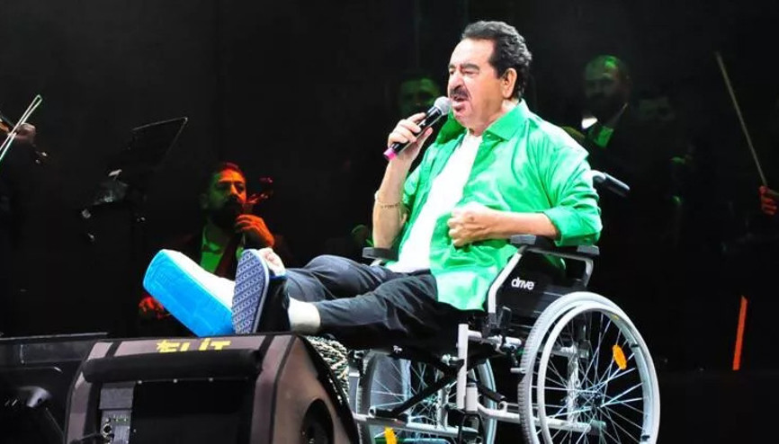 İbrahim Tatlıses, Muğlanın ardından Manisada da tekerlekli sandalyeyle konser verdi