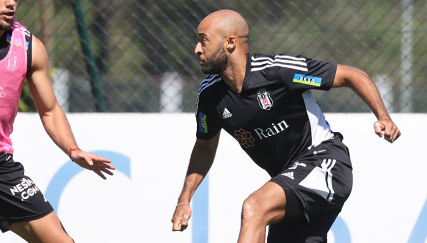 Beşiktaş’ta Tayfur Bingöl ile Redmond ilk idmanlarına çıktılar