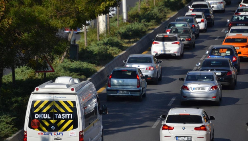Ders zili çaldı trafiğe dikkat