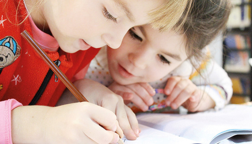 İki yıl sonra sınıflar maskesiz