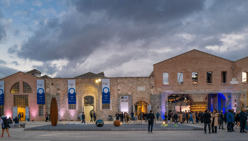 Çağdaş sanatın en yenileri bir arada