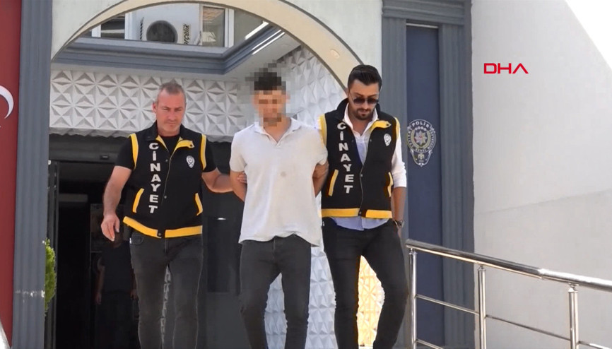 Metrodaki yan bakma kavgasında göğsünden bıçaklamıştı Adliyeye sevk edildi