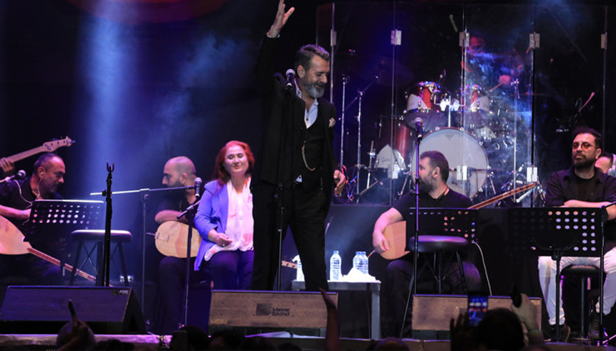 Kuruçeşme Açıkhavada türkü ziyafeti