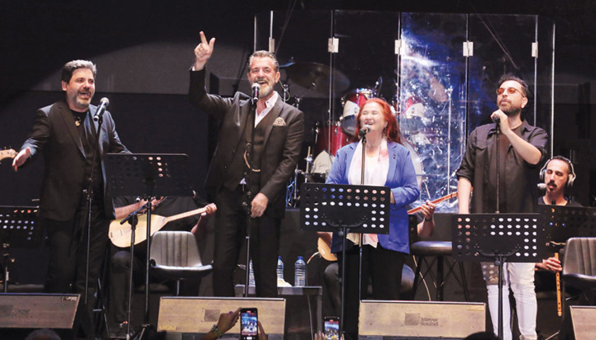 Kuruçeşme’de türkü şöleni