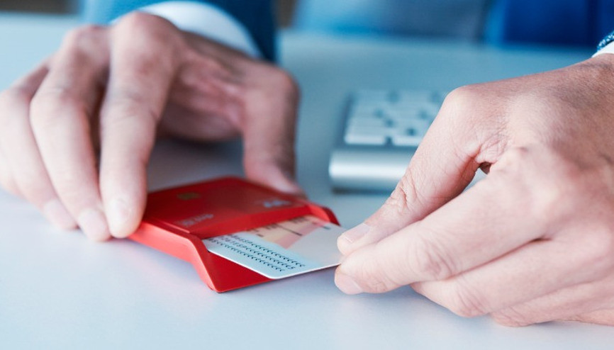 Kimlik değişiminde son tarih... Kimlik yenileme ne zaman sona eriyor Eski kimlikler ne zaman kadar geçerli Kimlik değişiminde son tarih... Kimlik yenileme ne zaman sona eriyor Eski kimlikler ne zaman kadar geçerli