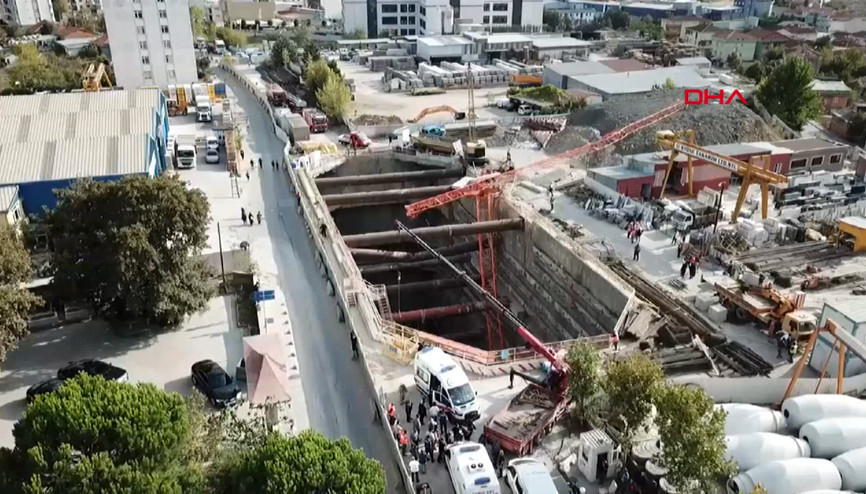 Sancaktepede metro inşaatında vincin devrilme anı kamerada